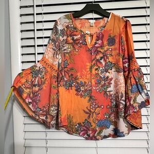 #8)  NEW Spense  beautiful Top Size Medium